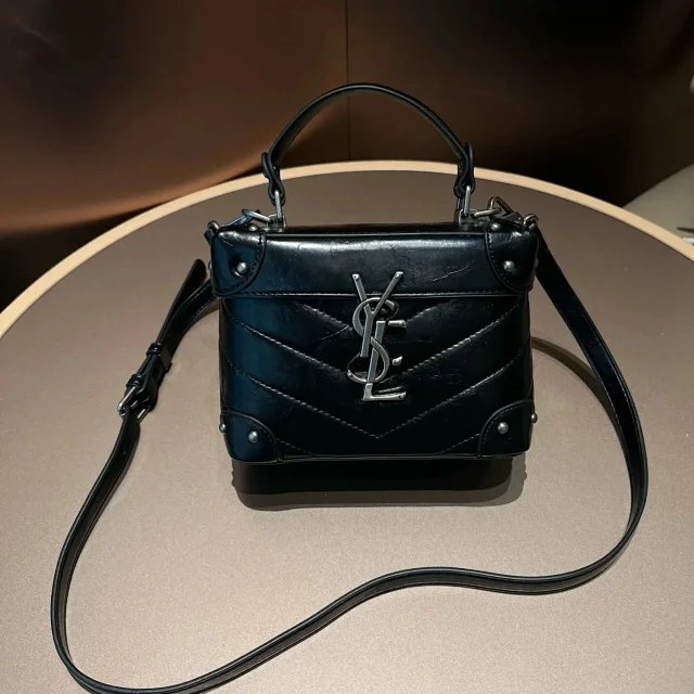 Yves Saint Laurent Le 5 À 7 Mini Bag [2 styles] -1
