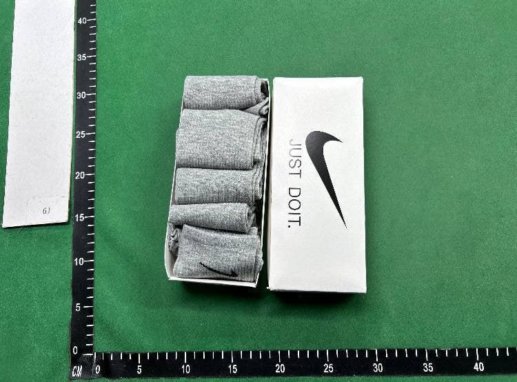 nike socks (35 CP) -5