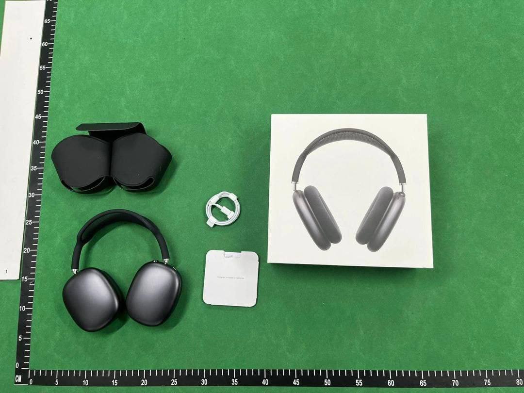 Apple AirPods / Watches (39 styles TOP) -2
