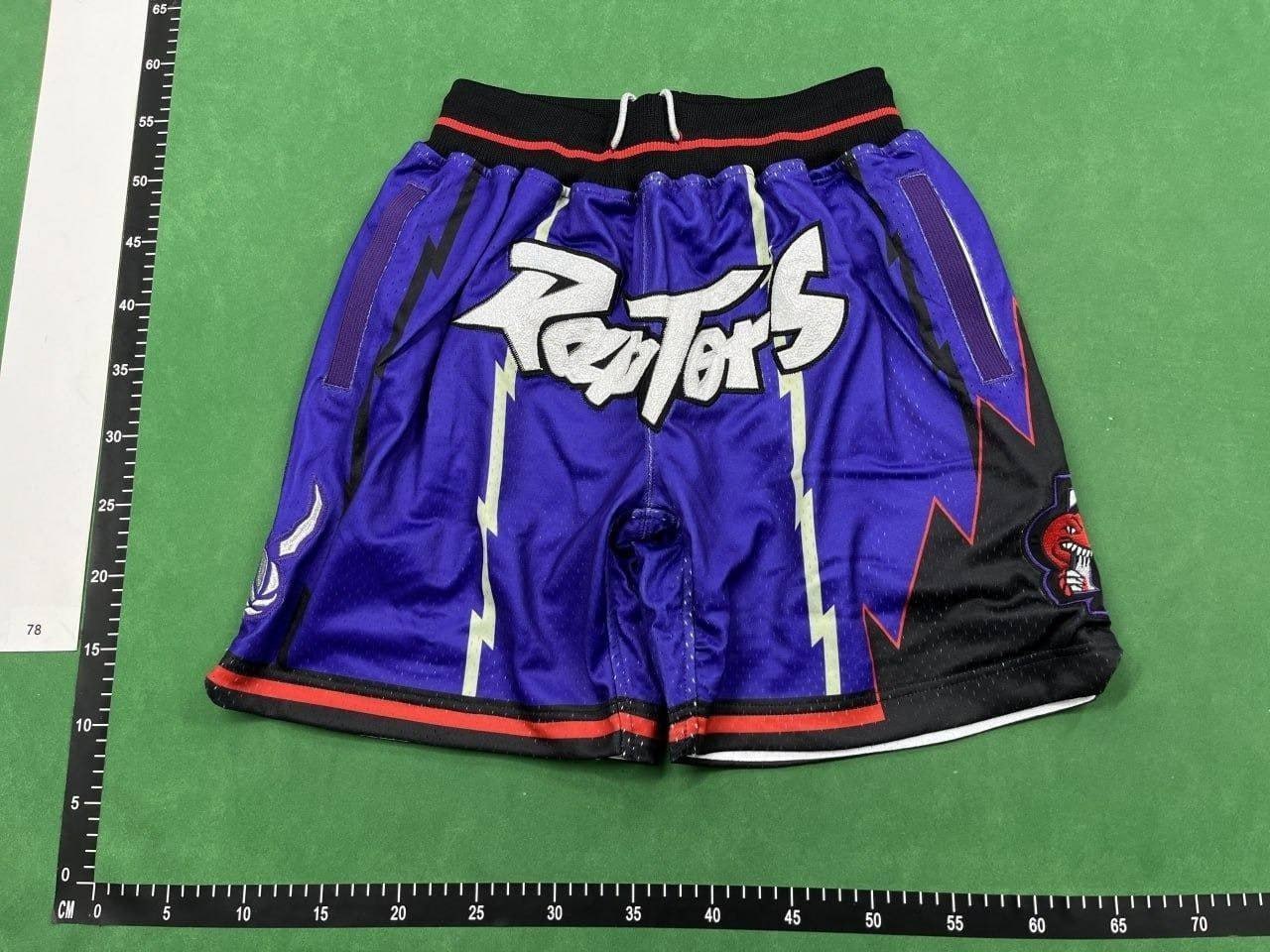 Basketball shorts (40 CP) -3