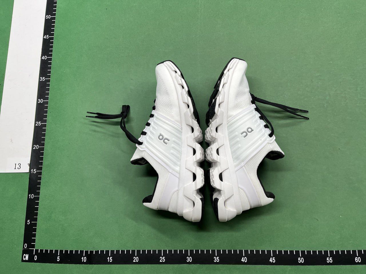 on cloud shoes(30CP) -3