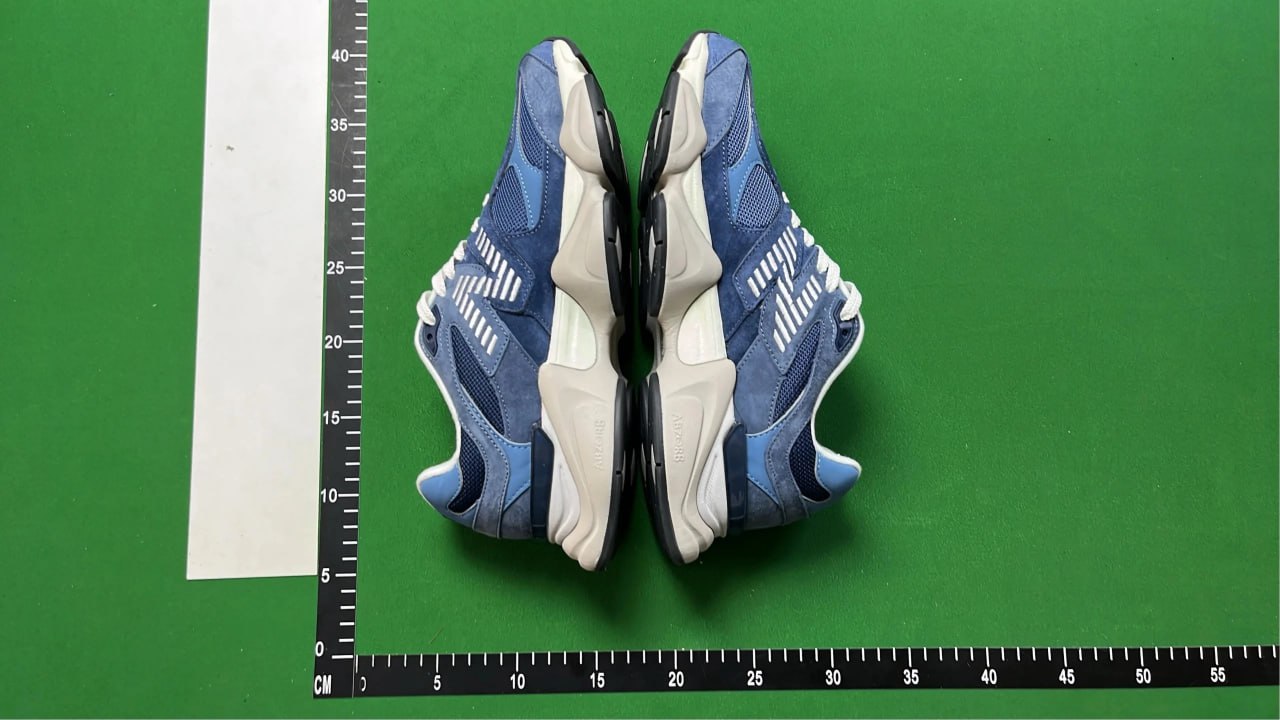 NEW BALANCE 9060 -4