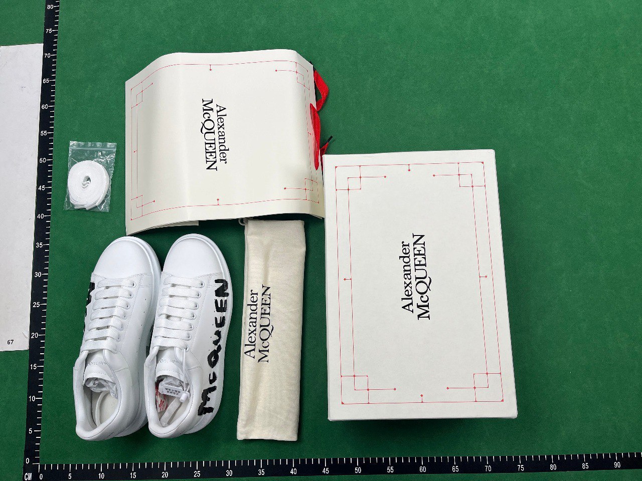 Alexander McQueen McQ Sneakers （25 -4