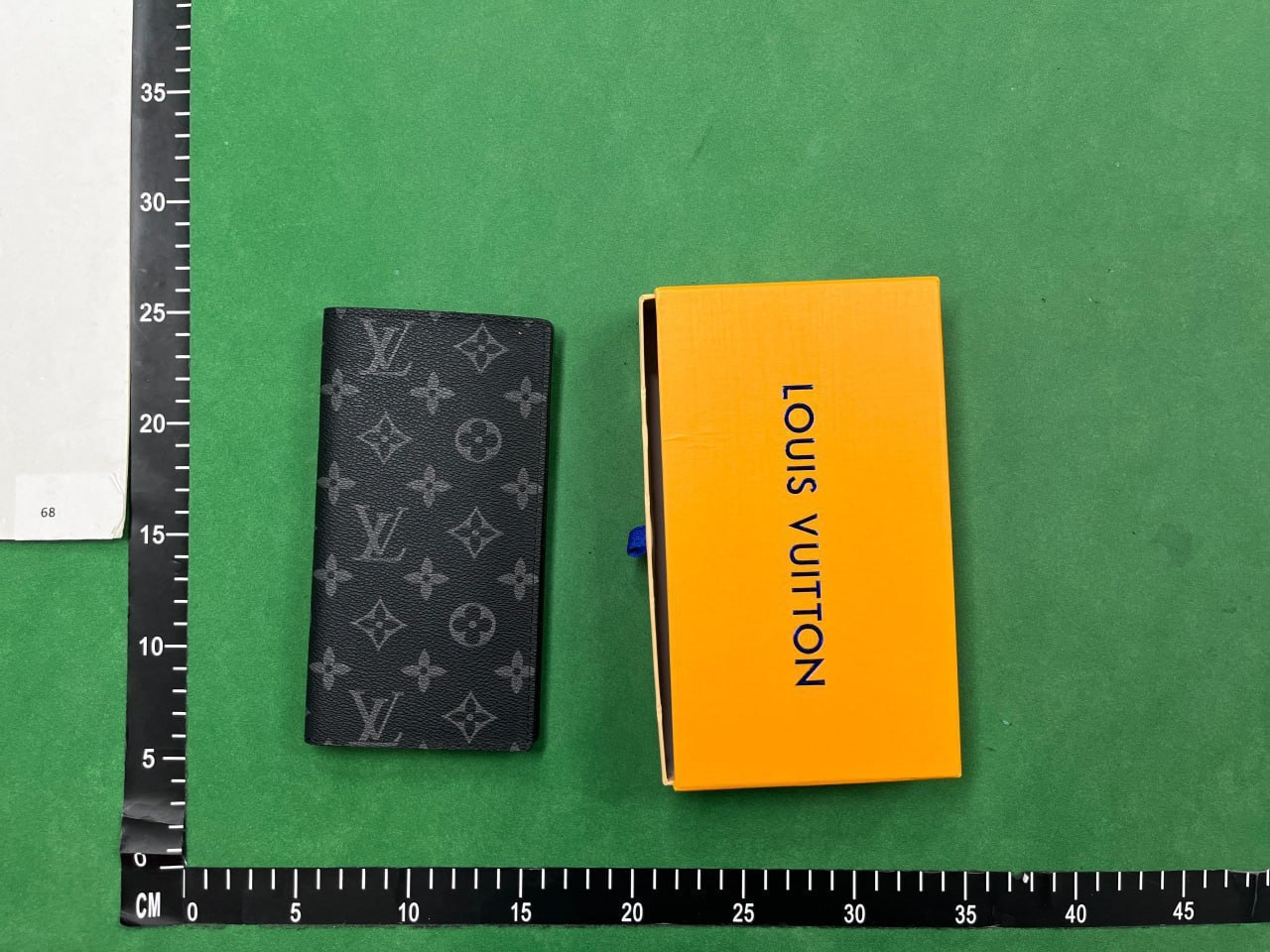 lv wallet -5