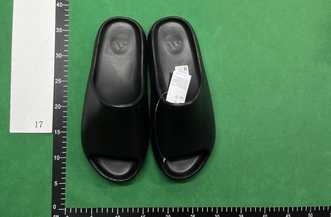 Yeezy Slide -3