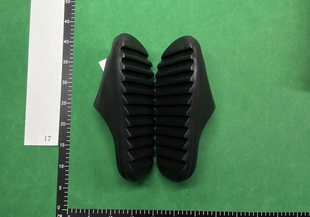 Yeezy Slide -4