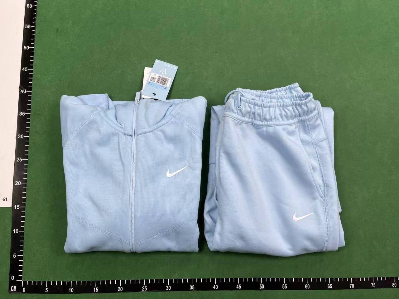 Nike co-branded suit -3