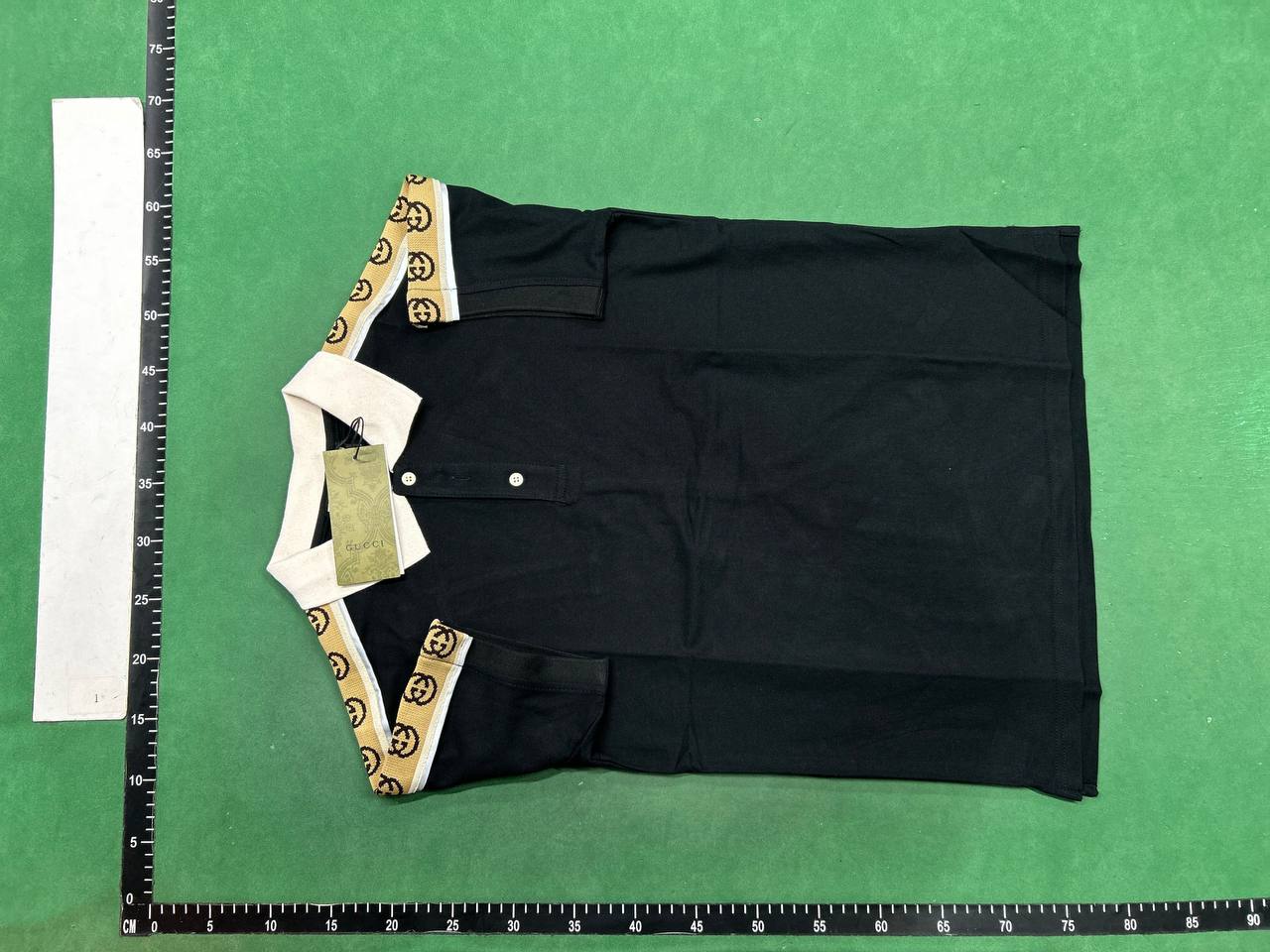 Gucci Short Sleeve Suits -3