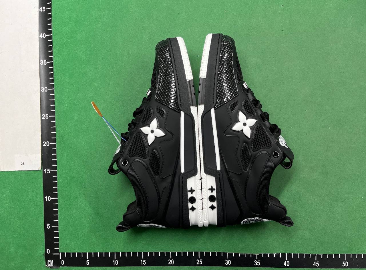 Louis Vuitton Trainer Sneaker -2