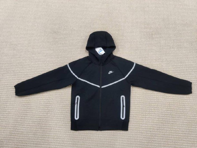 Nike Tech Fleece Reflective -1