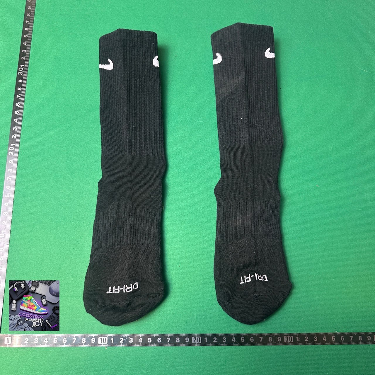 Nike Logo socks -4