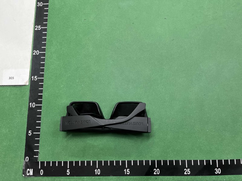Louis Vuitton Sunglasses( 36 + styles) -2
