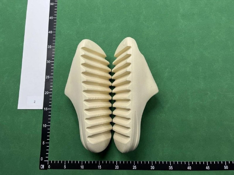 Yezzy 350 Slide -4