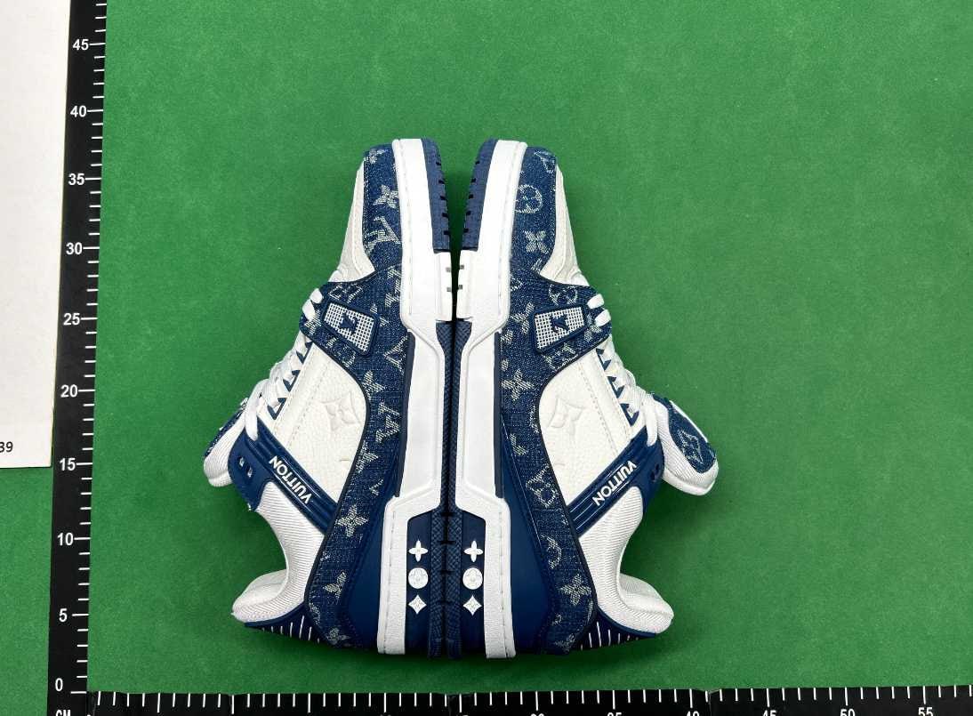 LV TRAINER SHOES -3