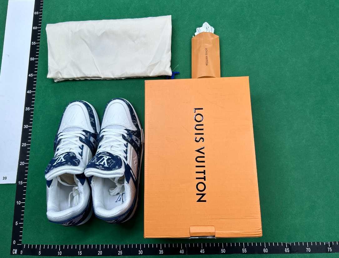 LV TRAINER SHOES -4