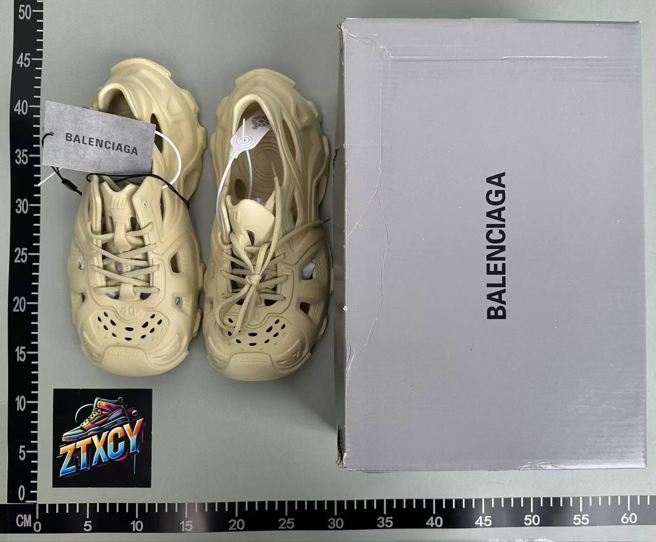 Balenciaga Foam -2