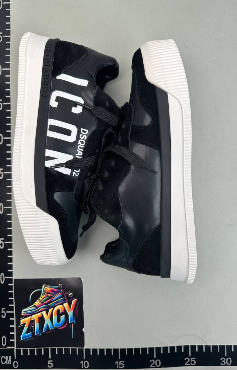 DSQUARED2 shoes