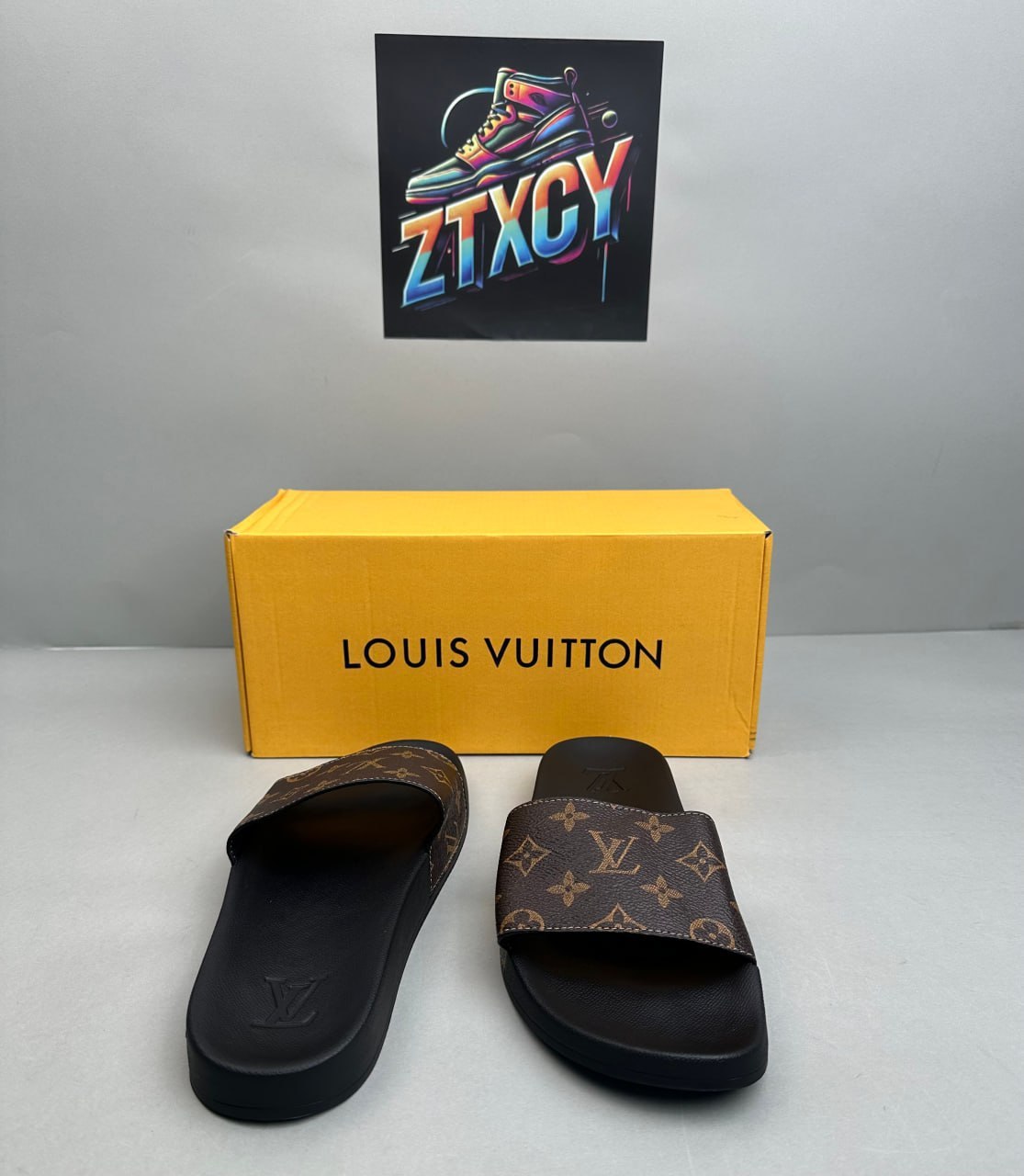LV slippers -1
