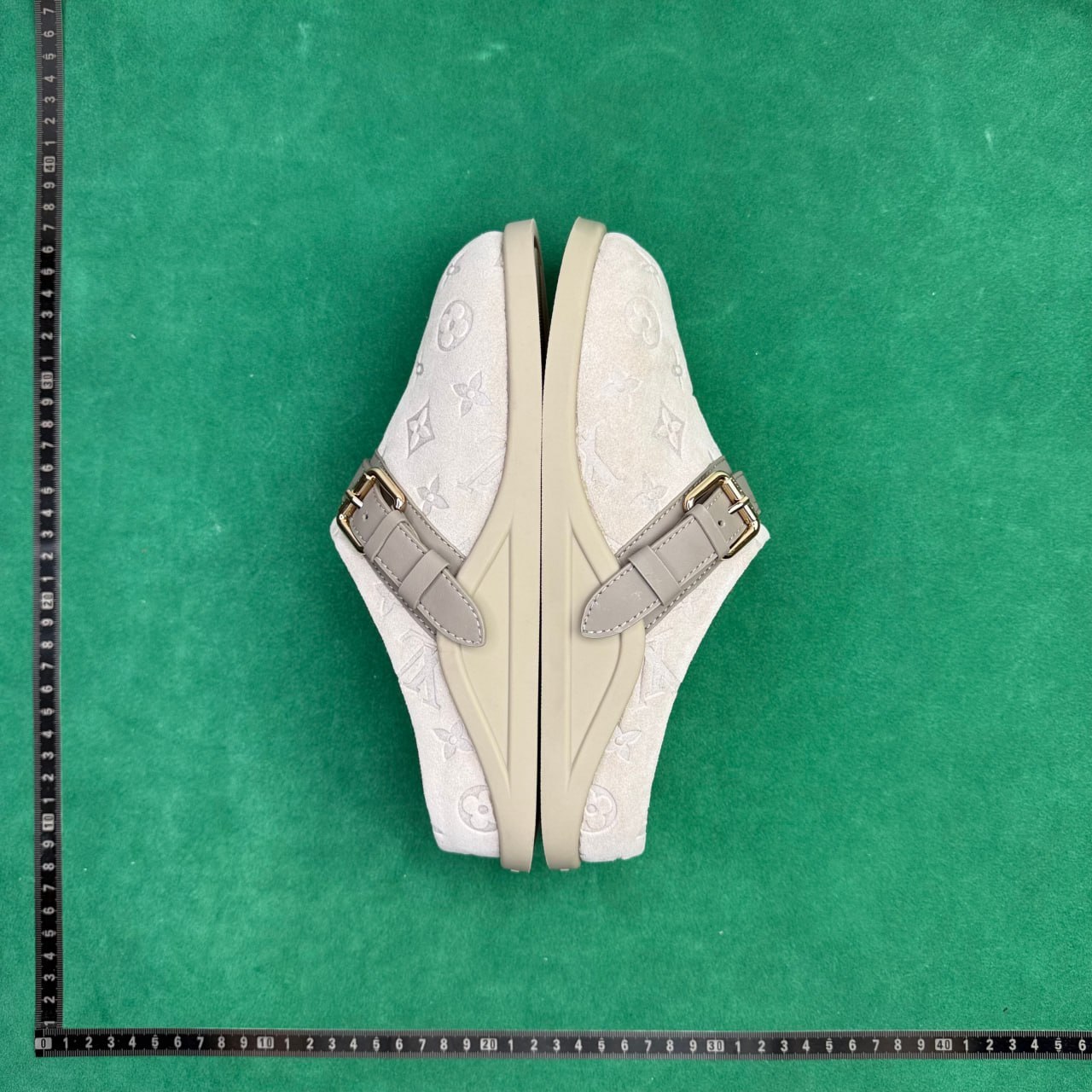 LOUIS VUITTON To-Go -3