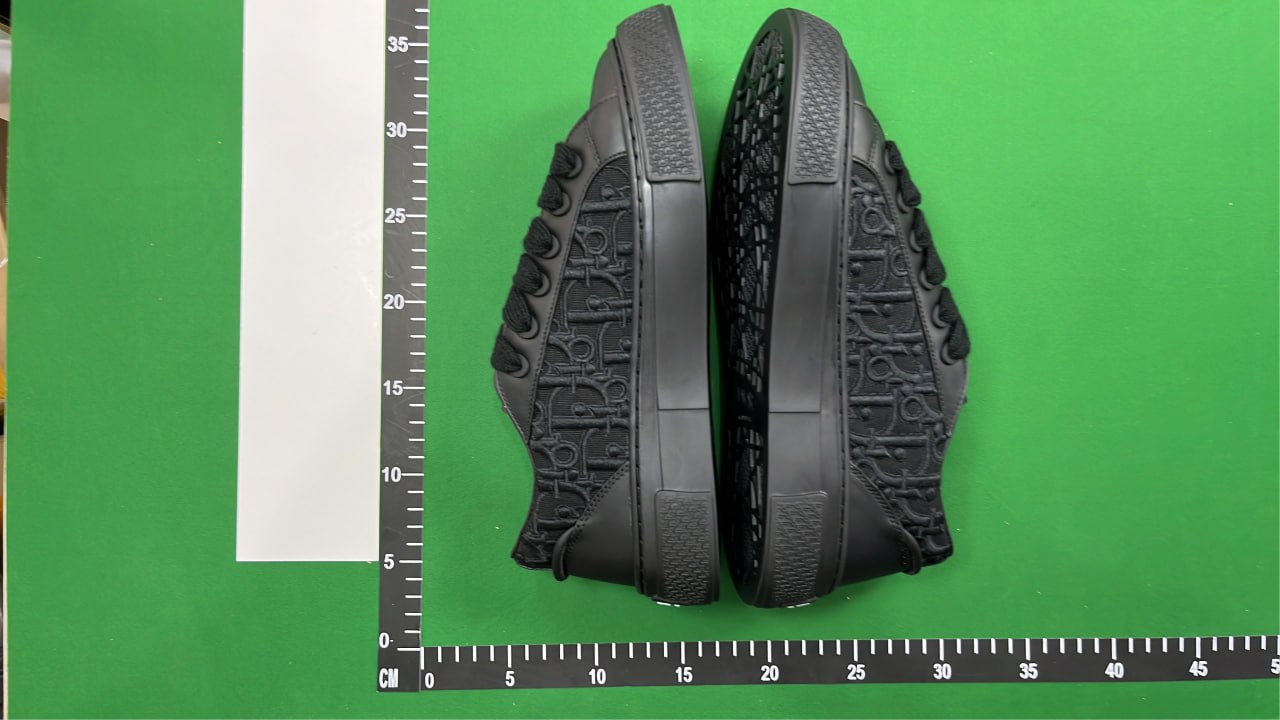 Dior Men's Black Leather Sneakers with Embossed Design -3