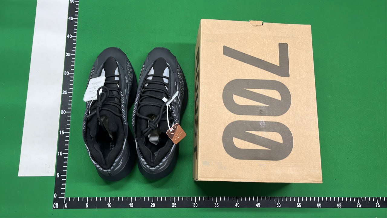 Adidas Yeezy Boost 700 -5