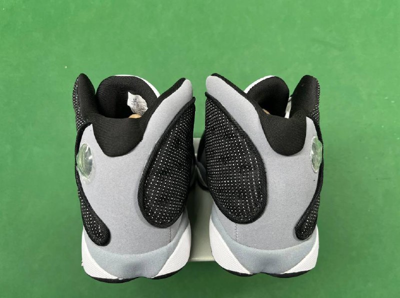 Air Jordan 13 -4