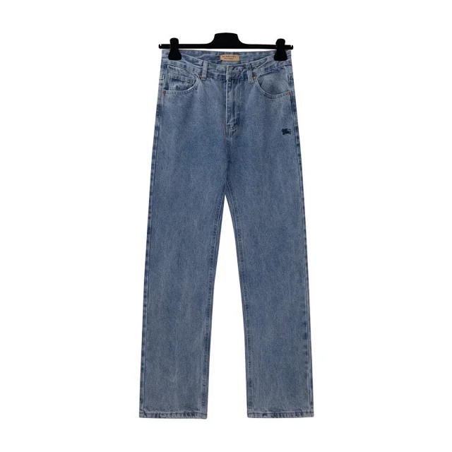 Burberry Men's Classic Fit Den
