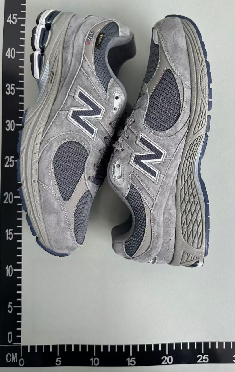New Balance 2002R -5
